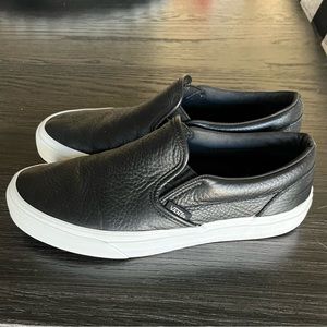 VANS Women’s Ultracush Black Pebble leather Slip On Size 8.5 Great Condition.